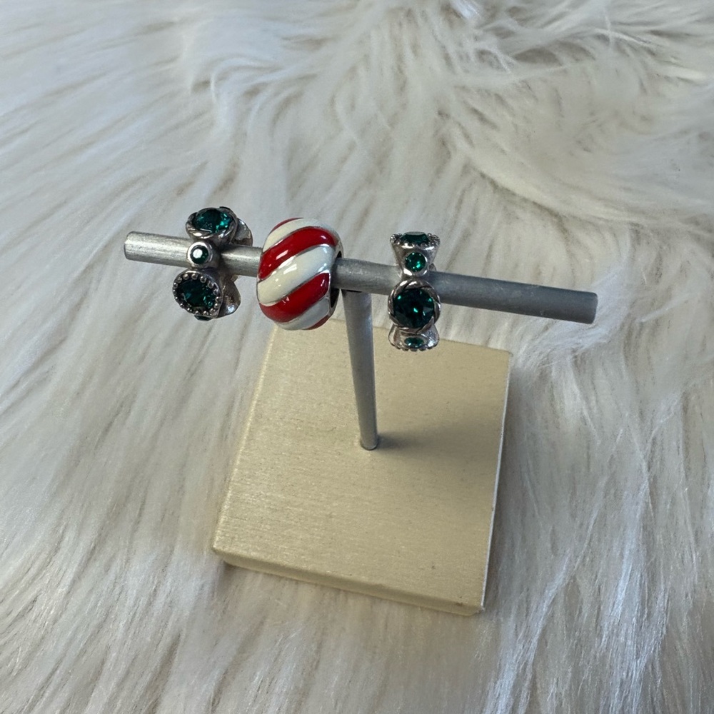 Brighton Stargazer Set of Two Spacers and One Striped Spacer
